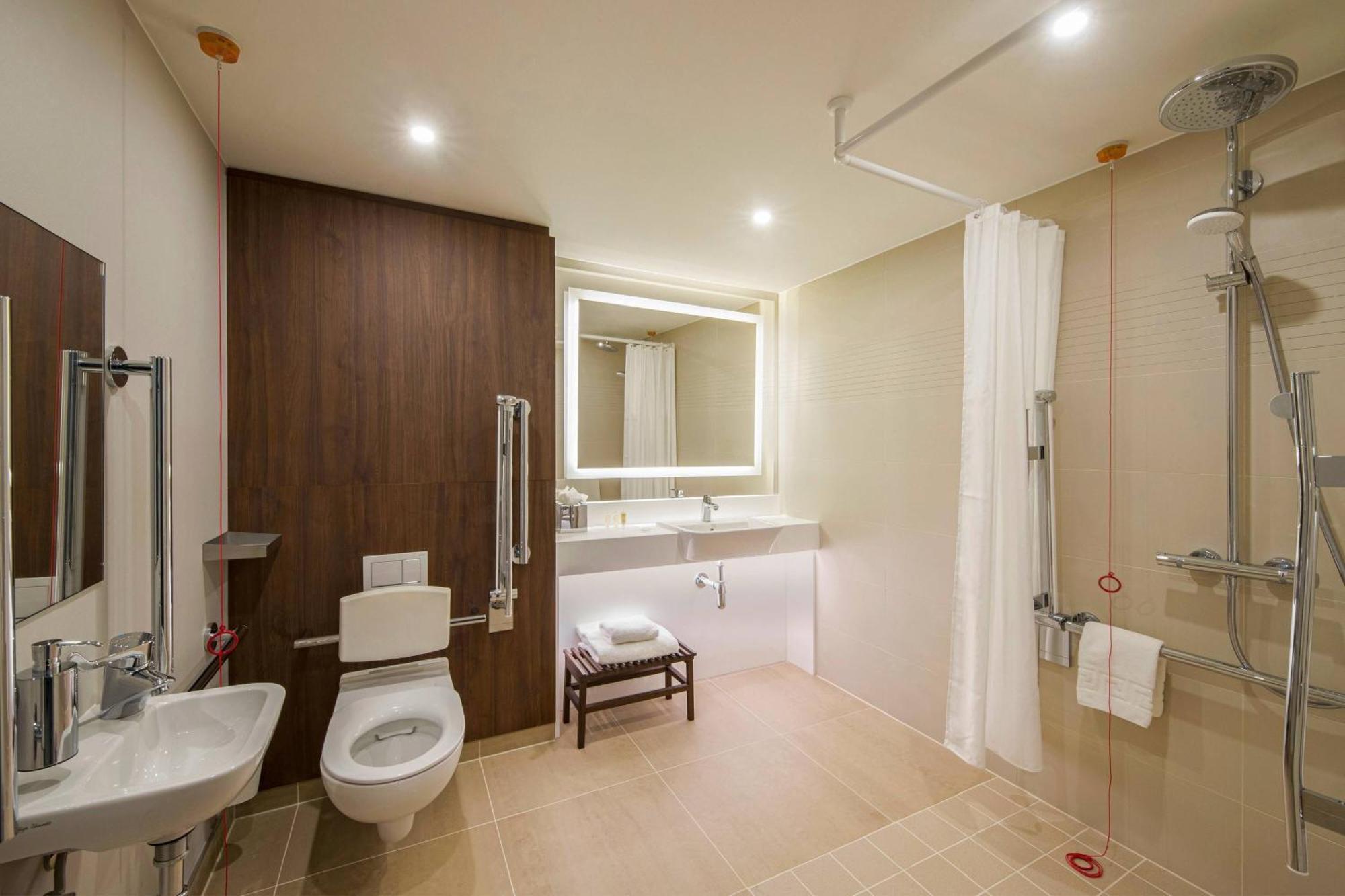 Courtyard By Marriott Inverness Airport Esterno foto